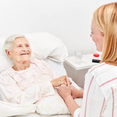 gestione nutrizionale del paziente allettato