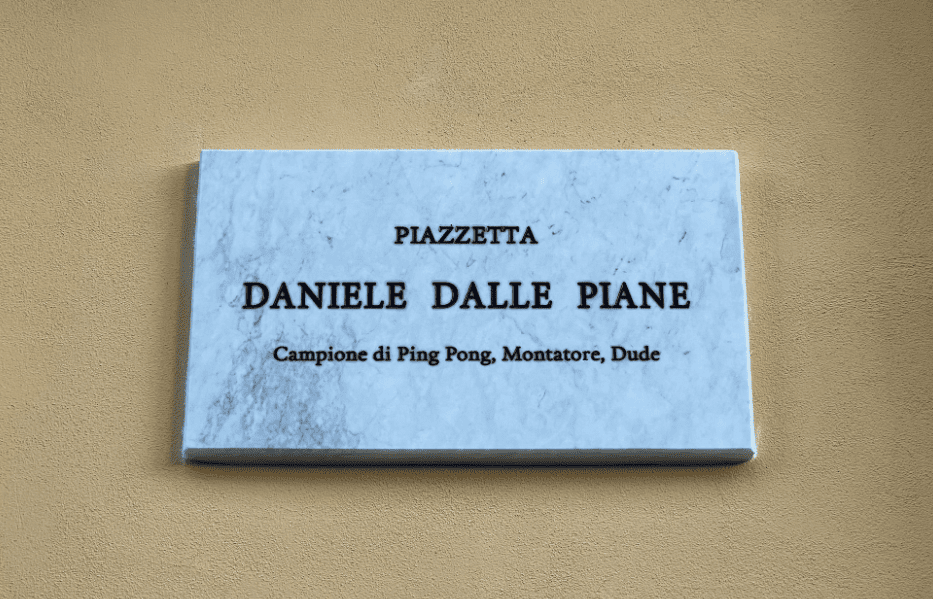 Piazzetta_Dani_Dude_Pong