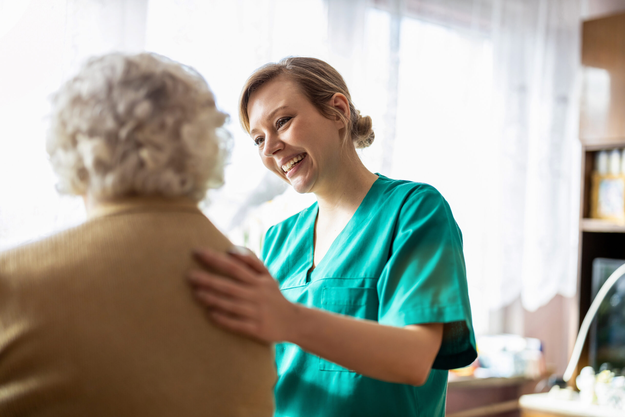 Come cambiare il catetere vescicale a casa: guida per caregiver